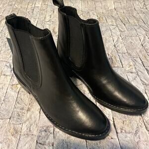 EMU Australia Black Waterproof Rainboots Ankle Boots Women's Sz 8 New
